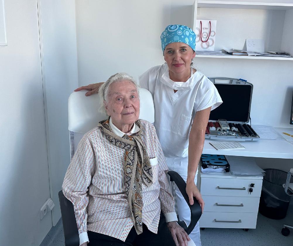 Operace šedého zákalu